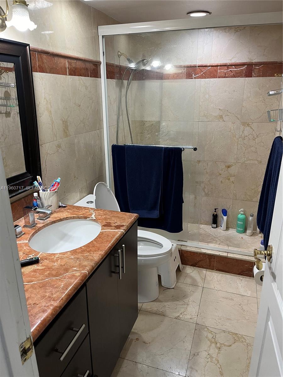 520 Brickell Key Dr #A610, Miami FL 33131