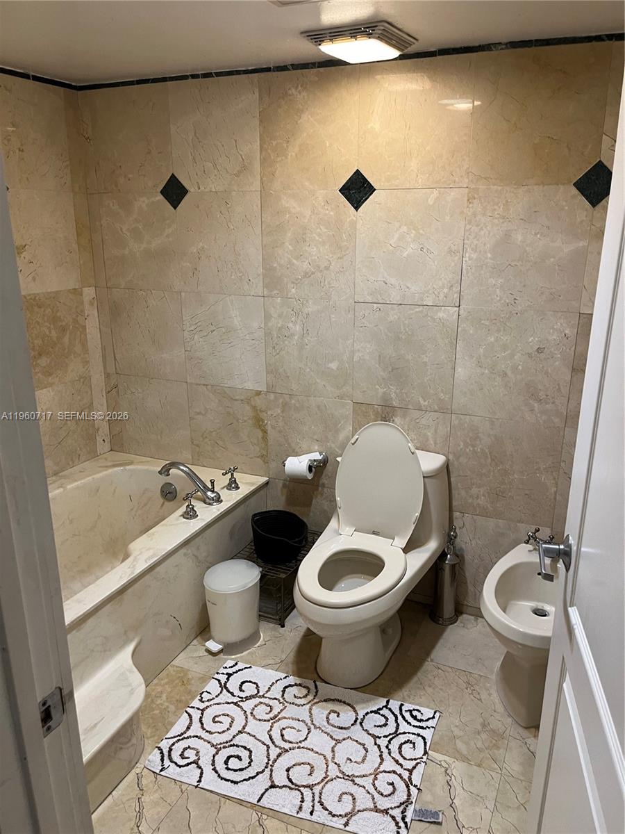 520 Brickell Key Dr #A610, Miami FL 33131