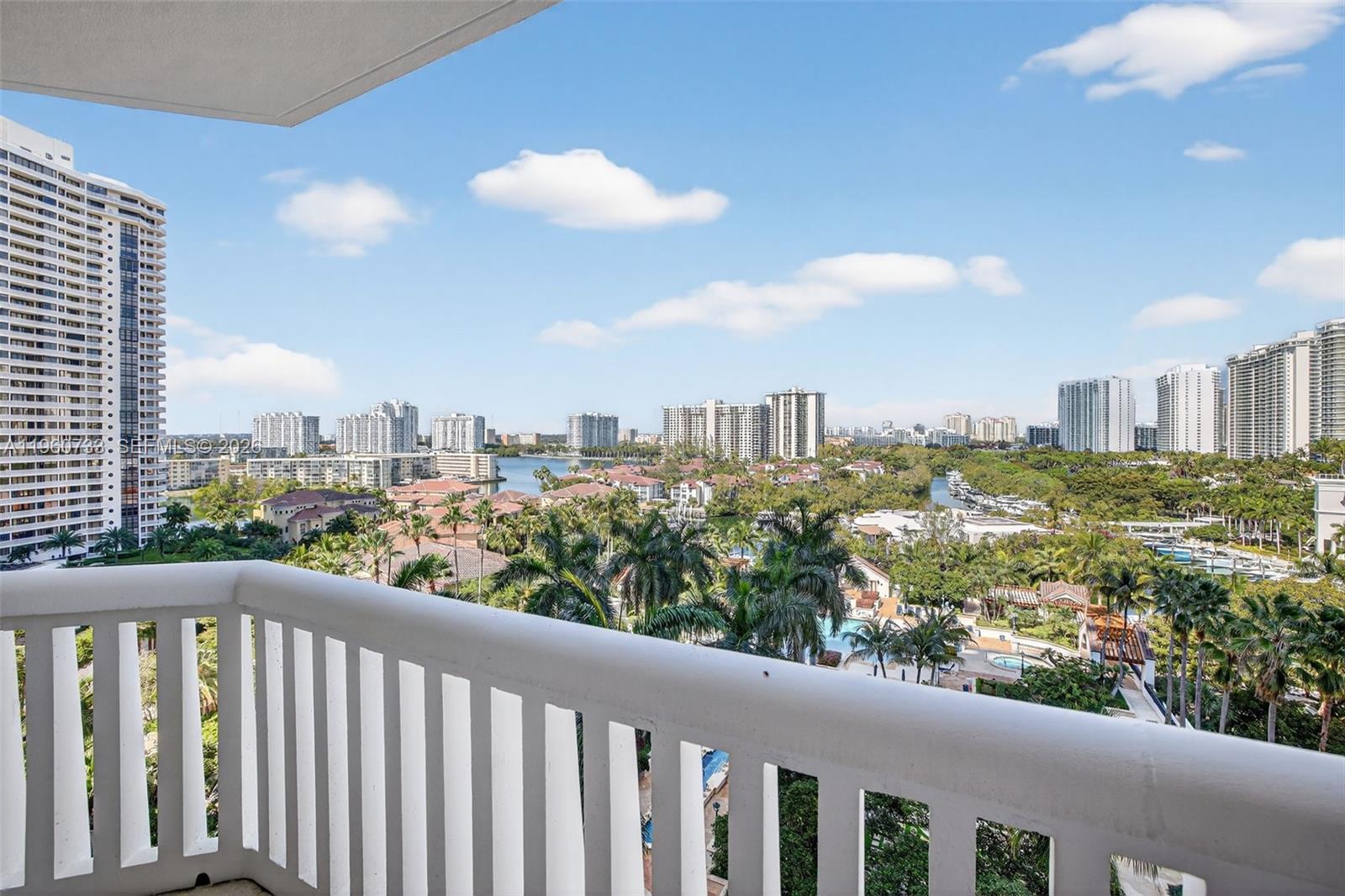 2000 ISLAND Blvd #1109, Aventura FL 33160