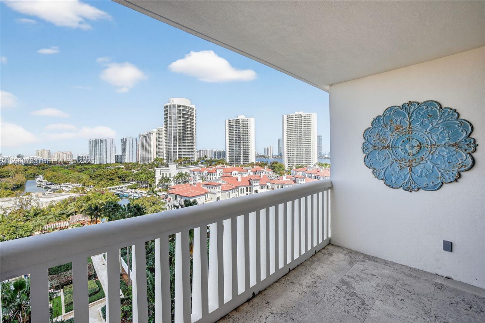 2000 ISLAND Blvd #1109, Aventura FL 33160