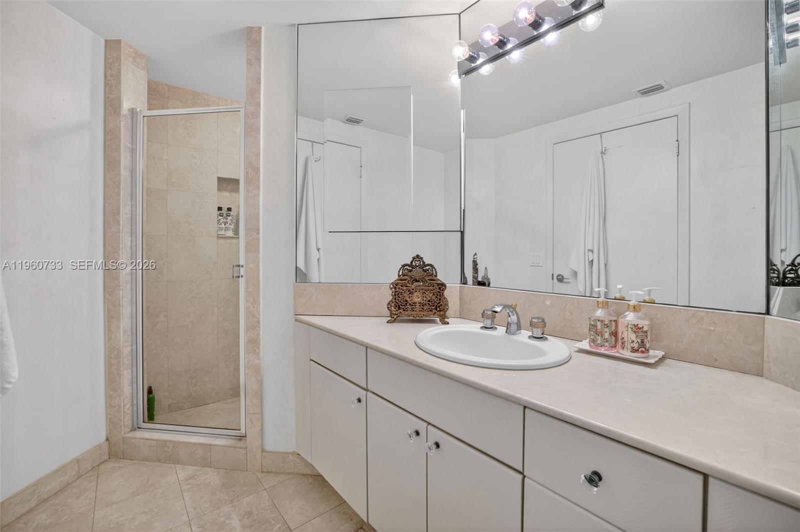 2000 ISLAND Blvd #1109, Aventura FL 33160