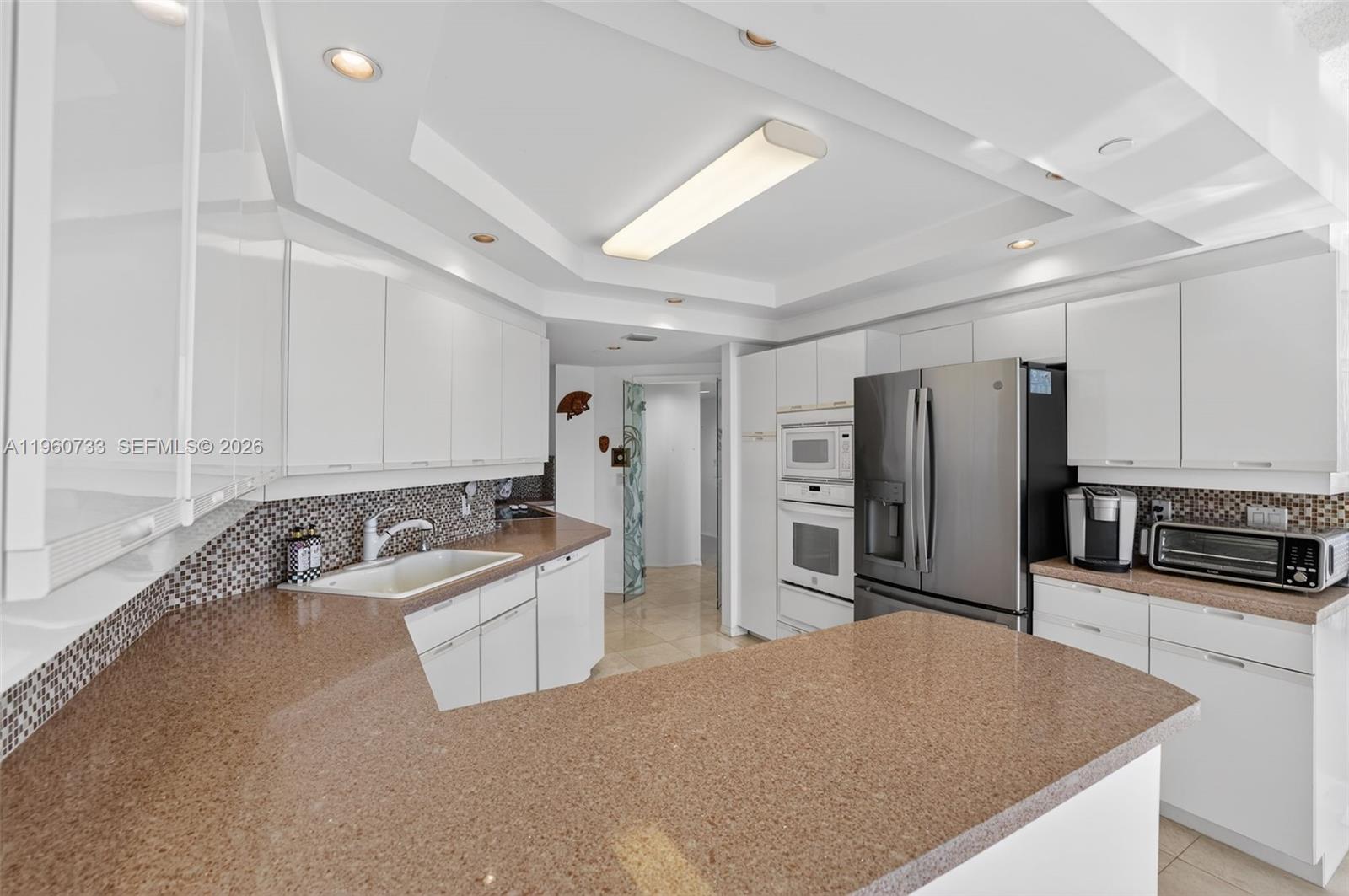 2000 ISLAND Blvd #1109, Aventura FL 33160