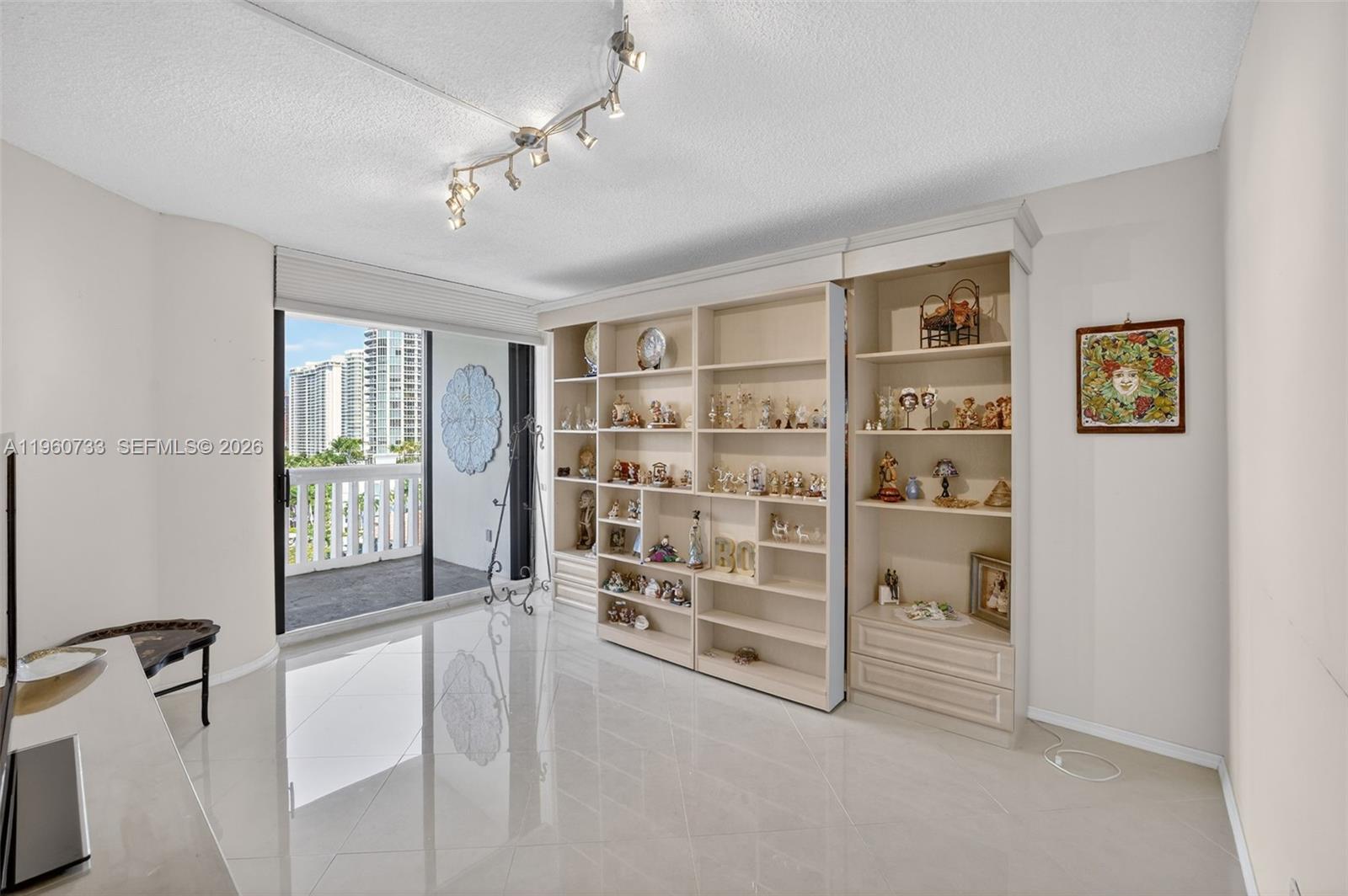 2000 ISLAND Blvd #1109, Aventura FL 33160