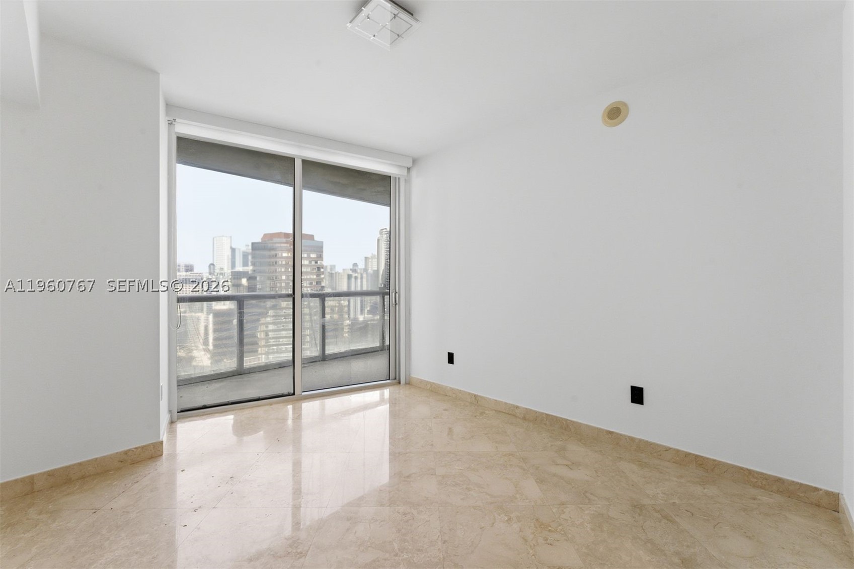 475 Brickell Ave #3513, Miami FL 33131