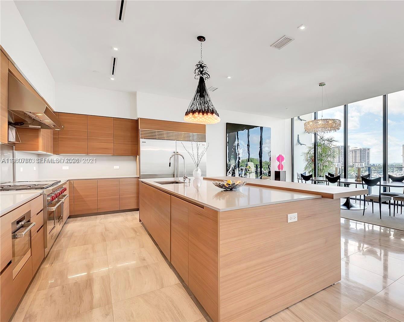 3581 E Glencoe St #605, Coconut Grove FL 33133