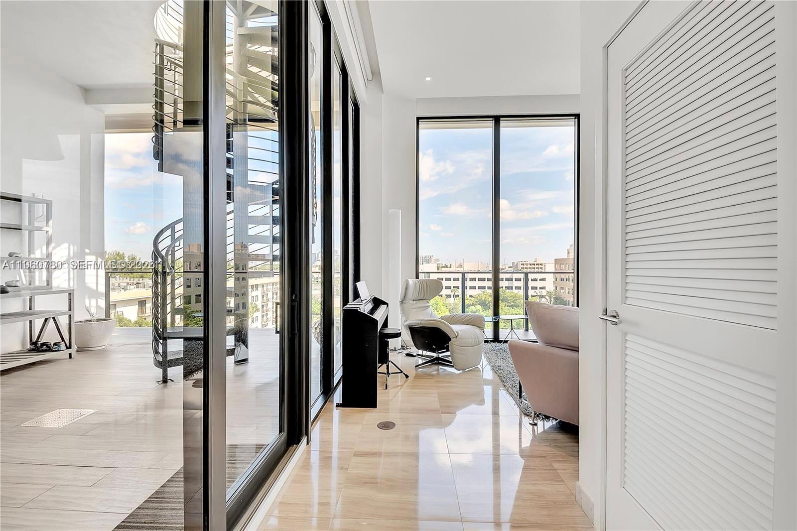 3581 E Glencoe St #605, Coconut Grove FL 33133
