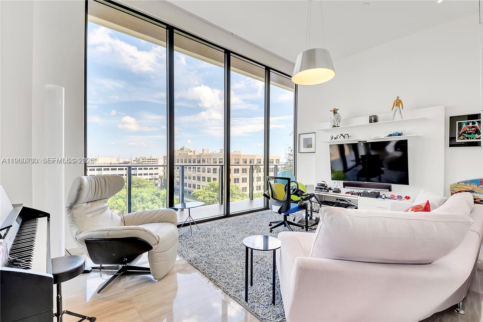 3581 E Glencoe St #605, Coconut Grove FL 33133