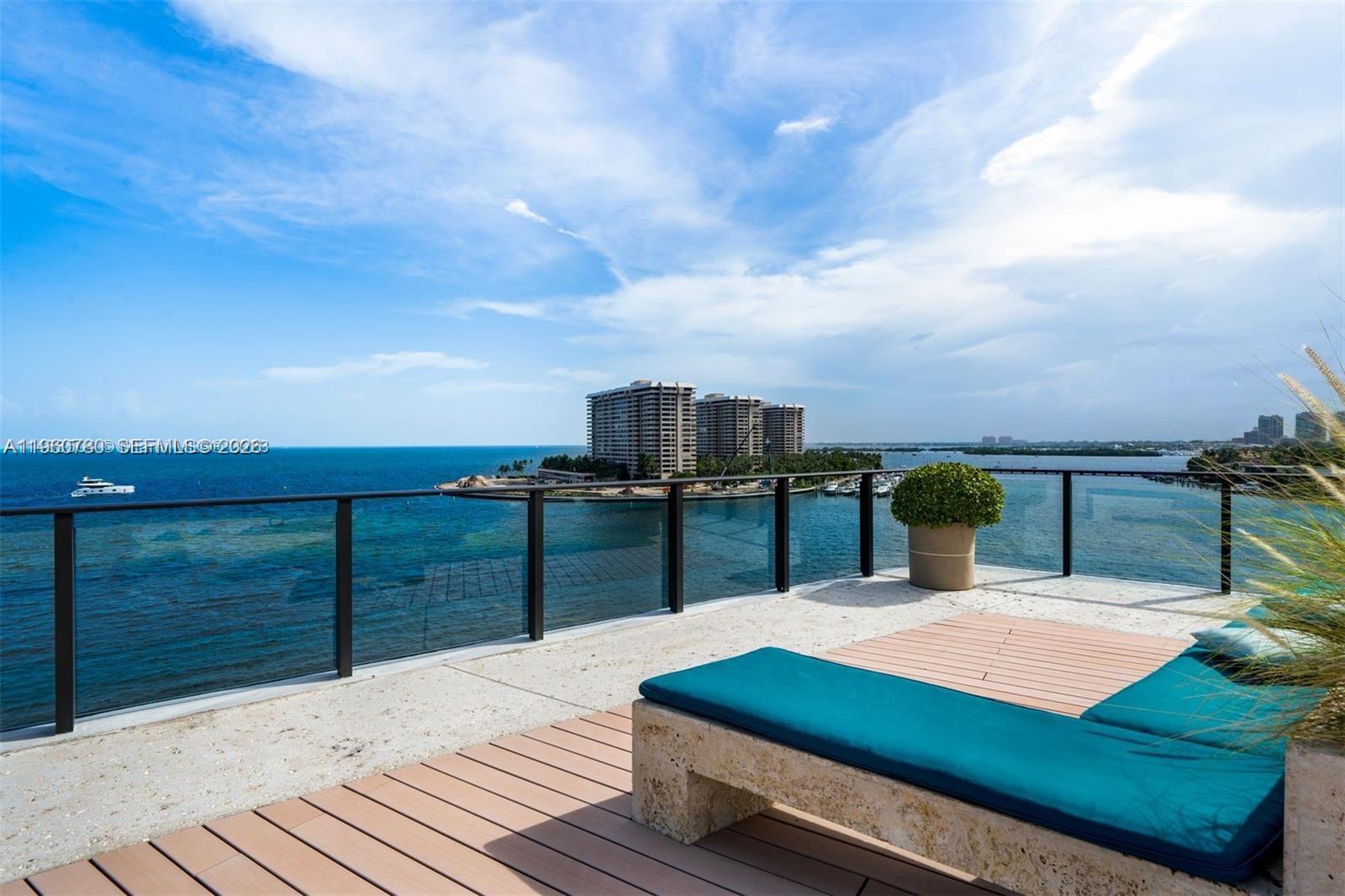 3581 E Glencoe St #605, Coconut Grove FL 33133