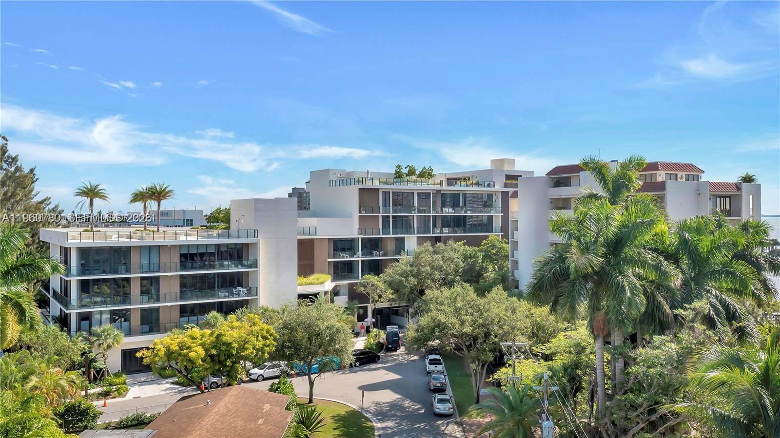 3581 E Glencoe St #605, Coconut Grove FL 33133