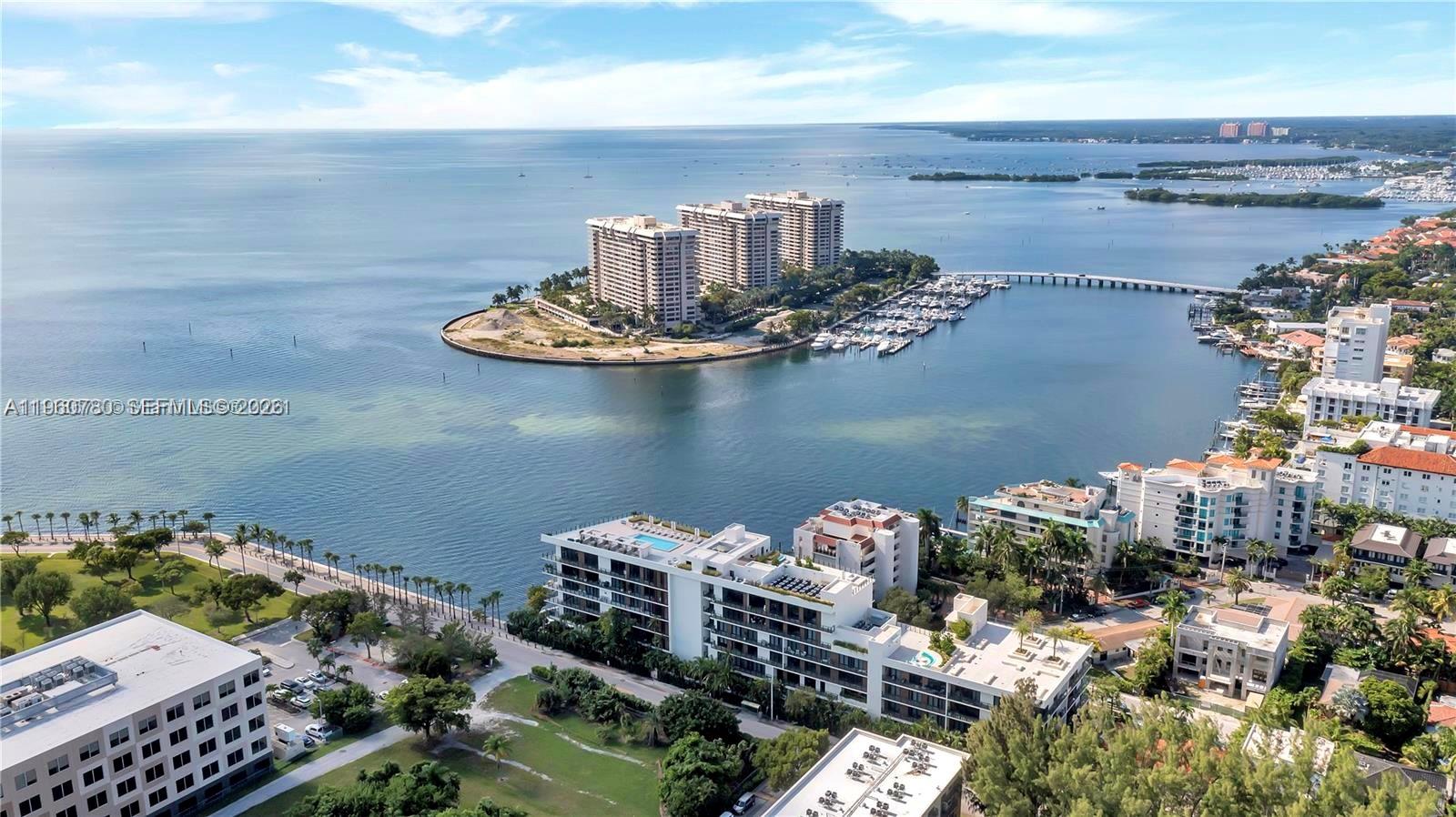 3581 E Glencoe St #605, Coconut Grove FL 33133