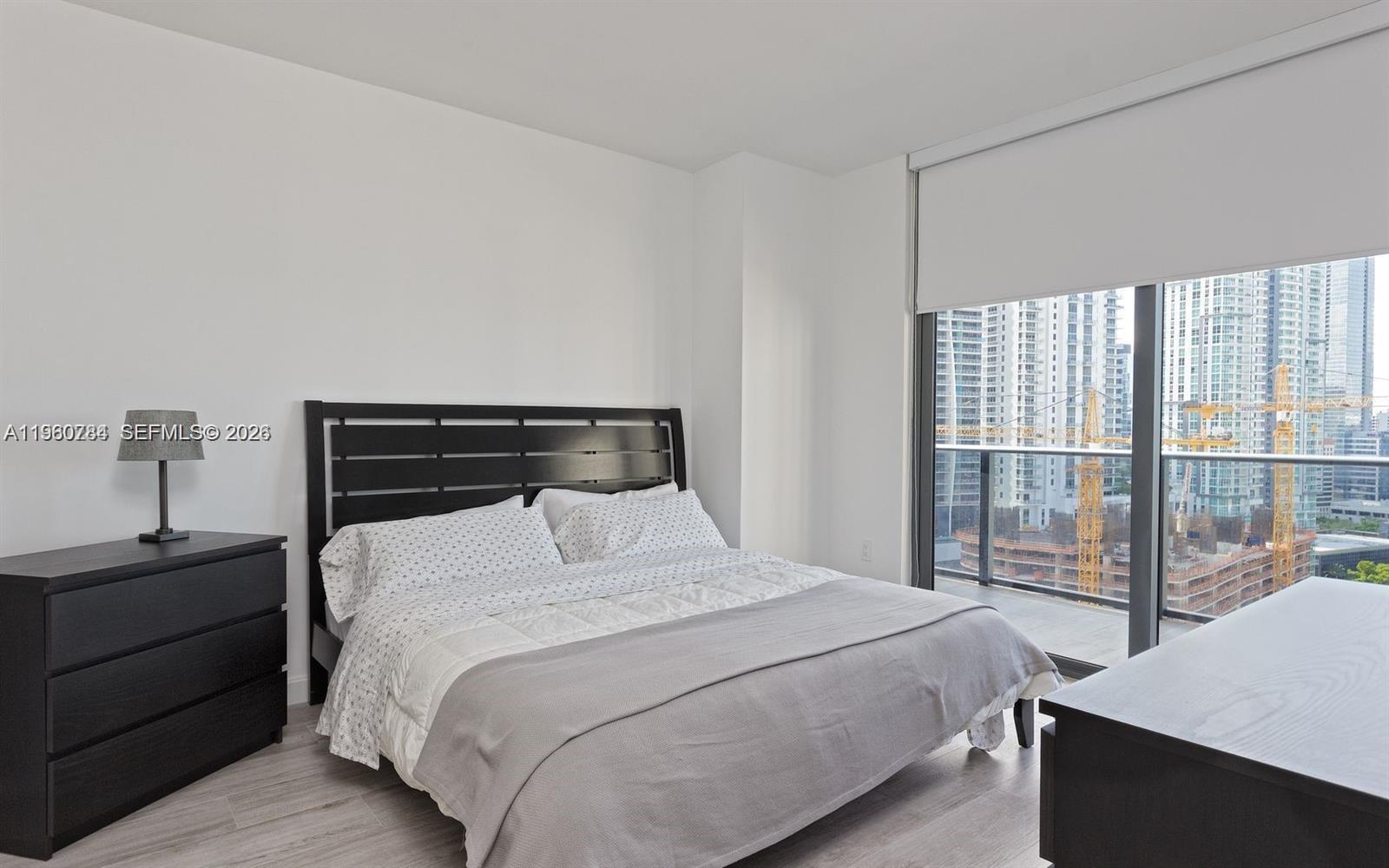 45 SW 9th St #1805, Miami FL 33130