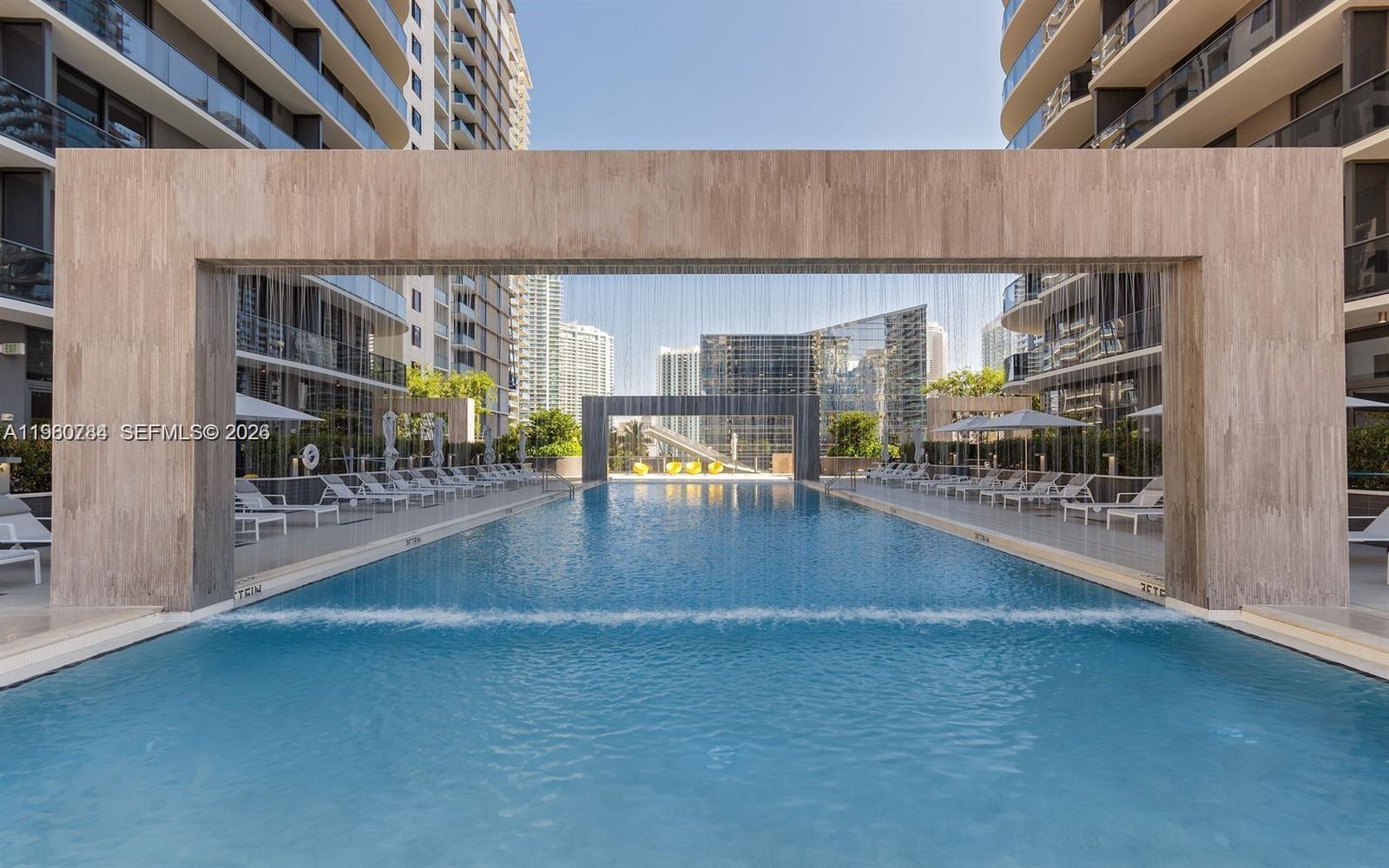 45 SW 9th St #1805, Miami FL 33130