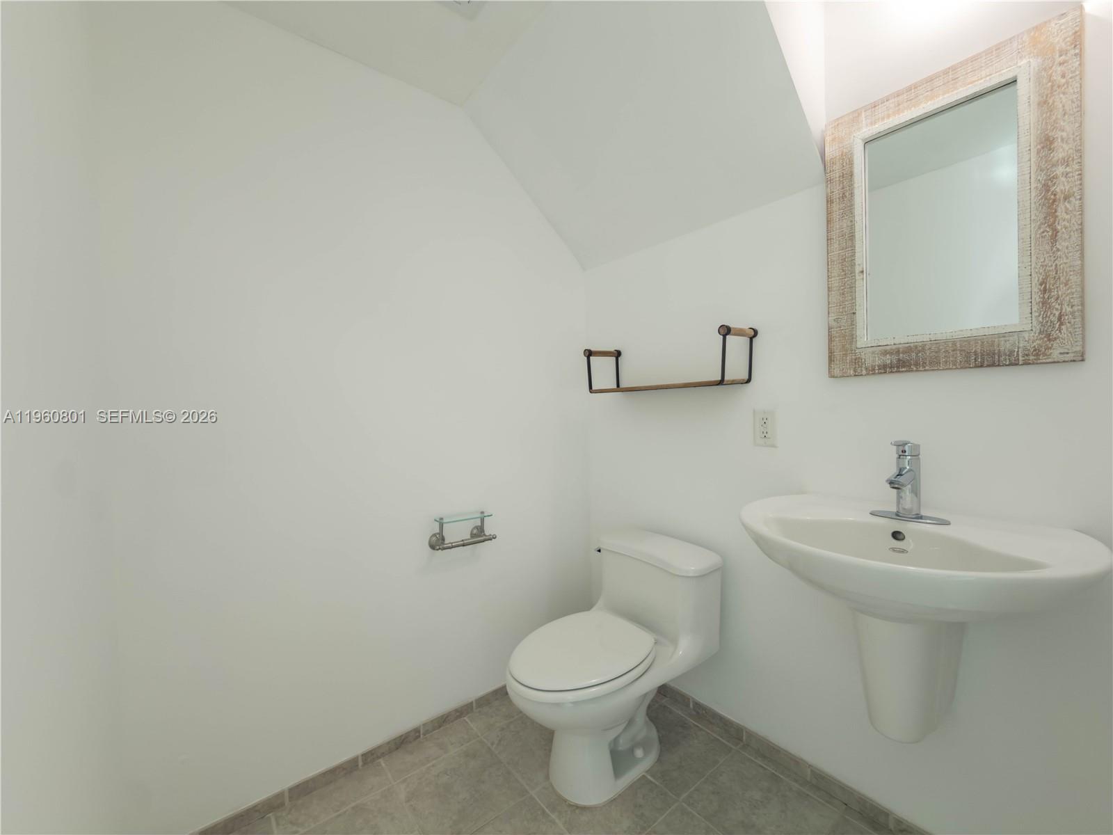 60 SW 13rd St #1605, Miami FL 33130