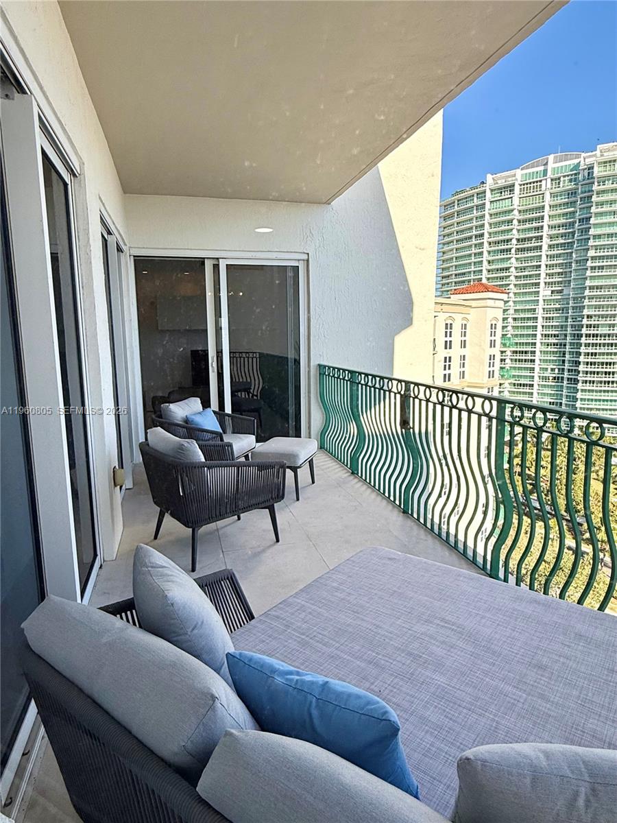 19900 E Country Club Dr #TS03, Aventura FL 33180