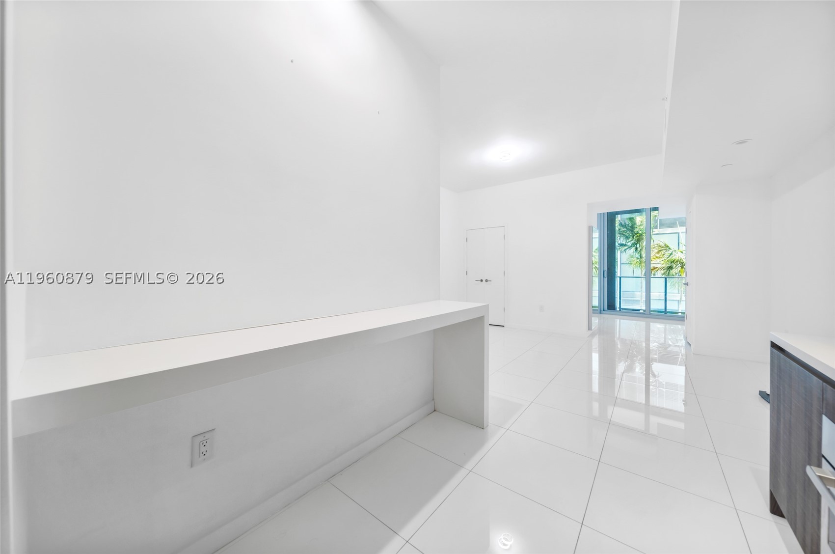 851 NE 1st Ave #204, Miami FL 33132