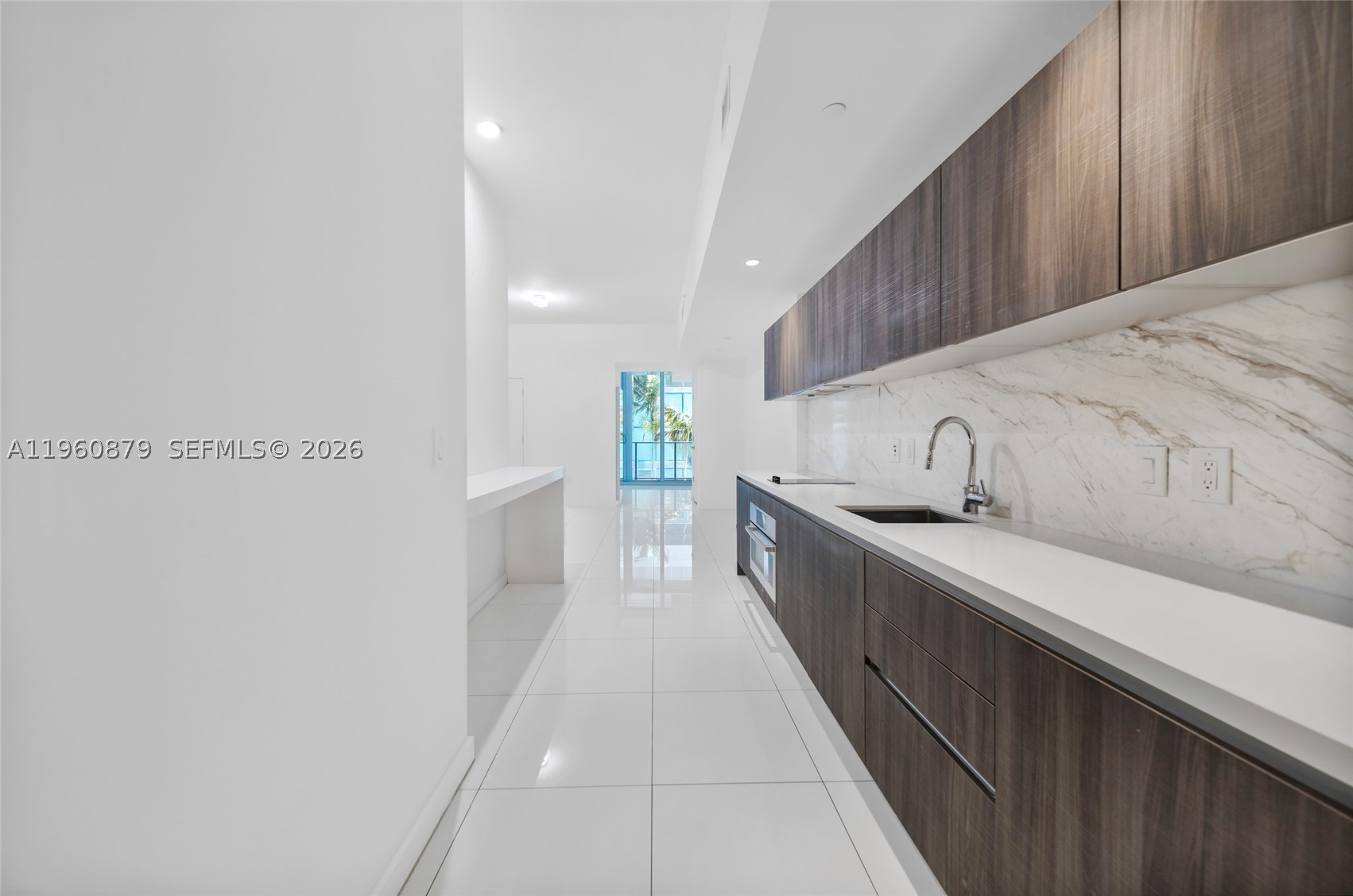 851 NE 1st Ave #204, Miami FL 33132