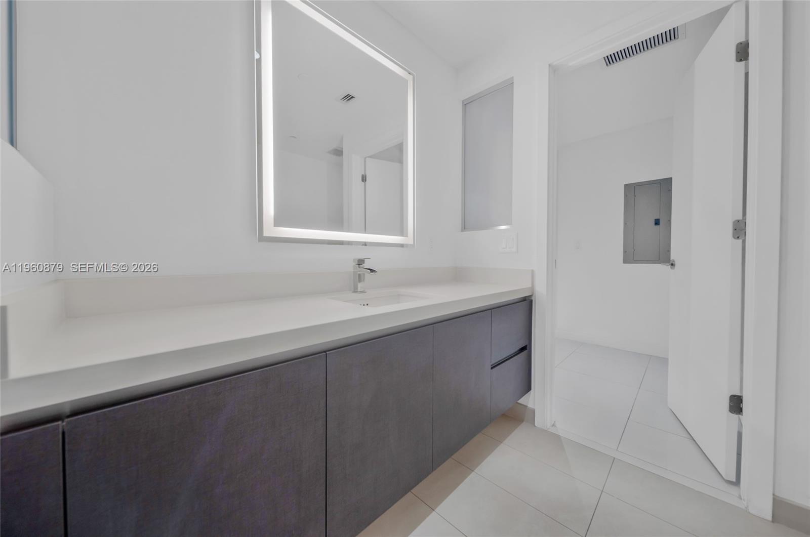 851 NE 1st Ave #204, Miami FL 33132