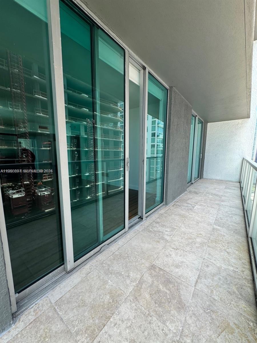 55 SE 6th St #2307, Miami FL 33131