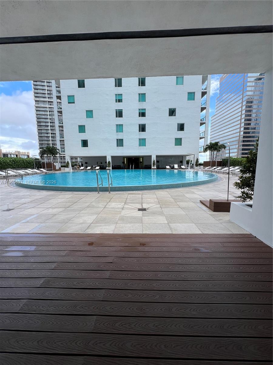 55 SE 6th St #2307, Miami FL 33131