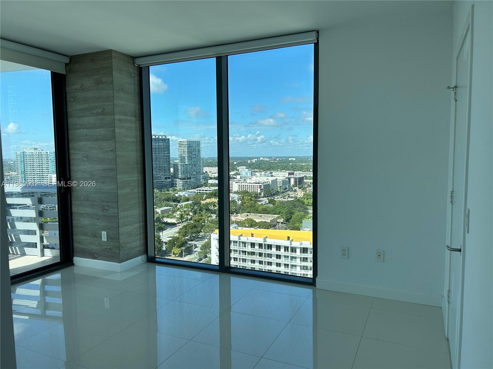 460 NE 28th St #2401, Miami FL 33137