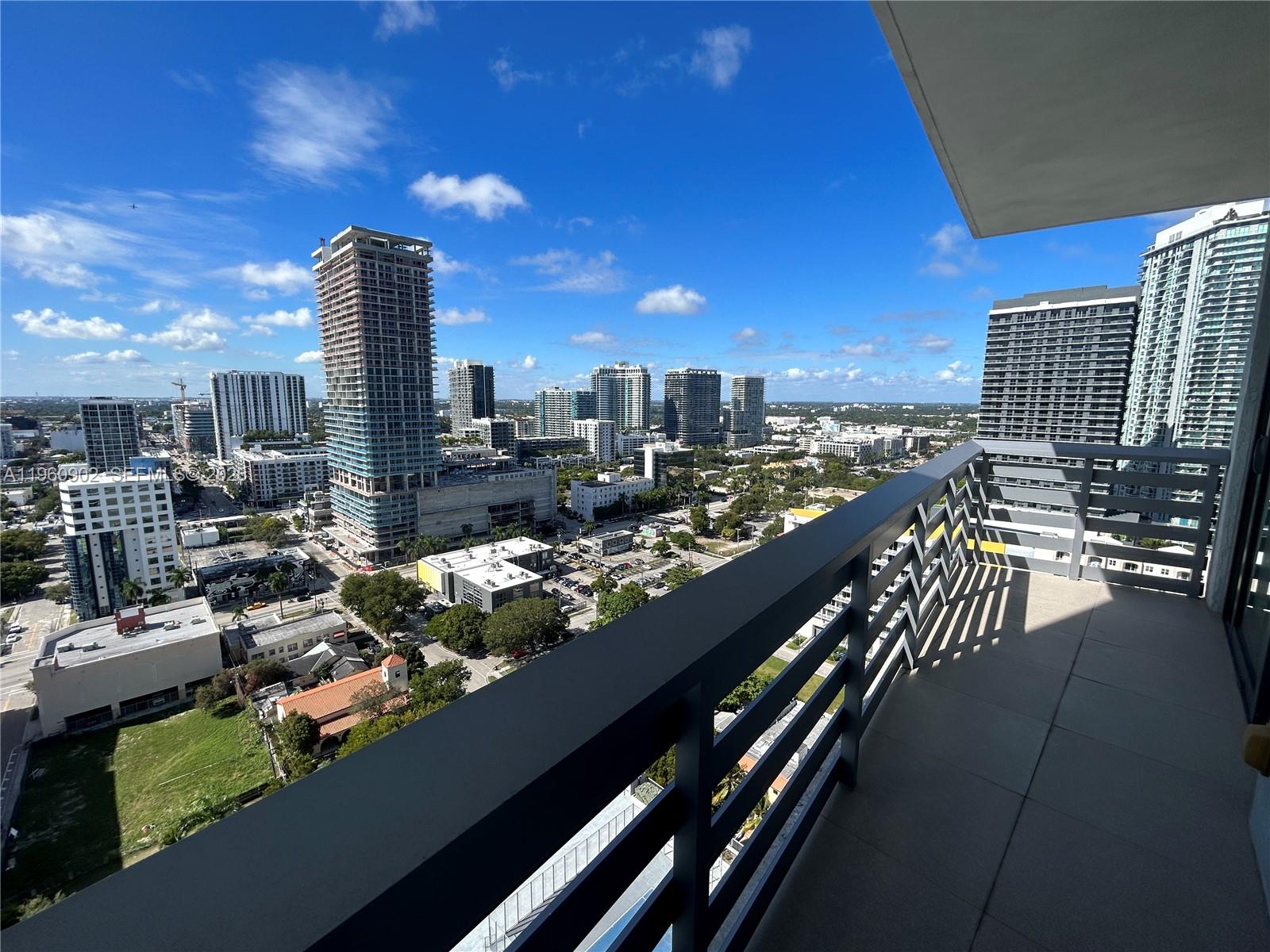 460 NE 28th St #2401, Miami FL 33137