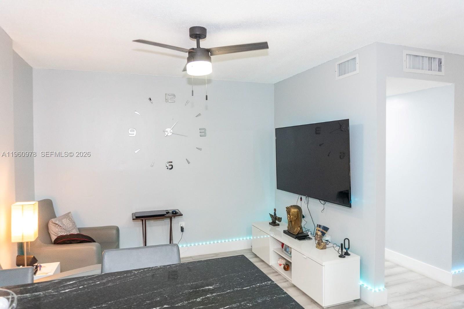 6190 W 19th Ave #201, Hialeah FL 33012