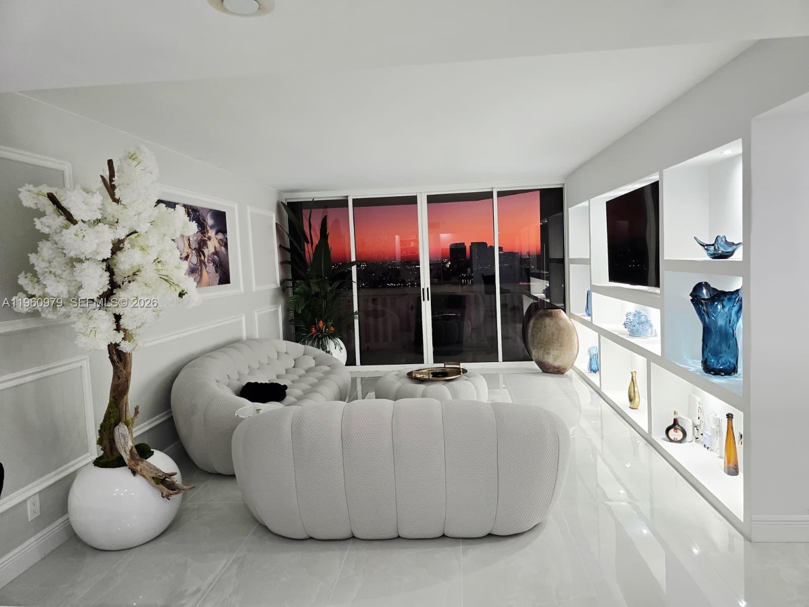 1000 W Island Blvd #2312, Aventura FL 33160