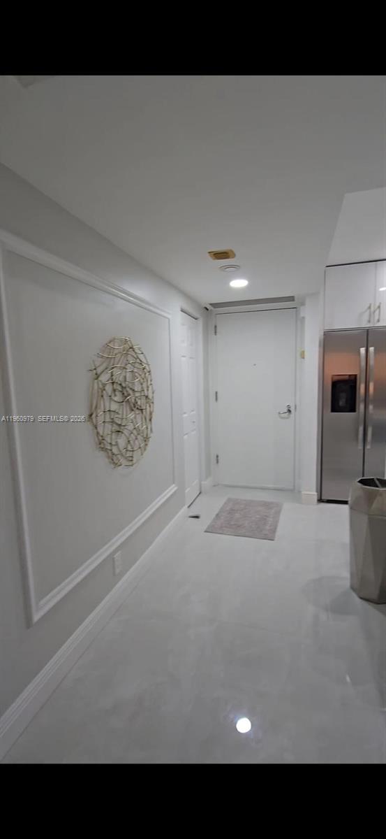 1000 W Island Blvd #2312, Aventura FL 33160