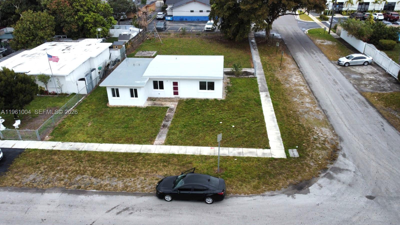 691 E 48th St, Hialeah FL 33013
