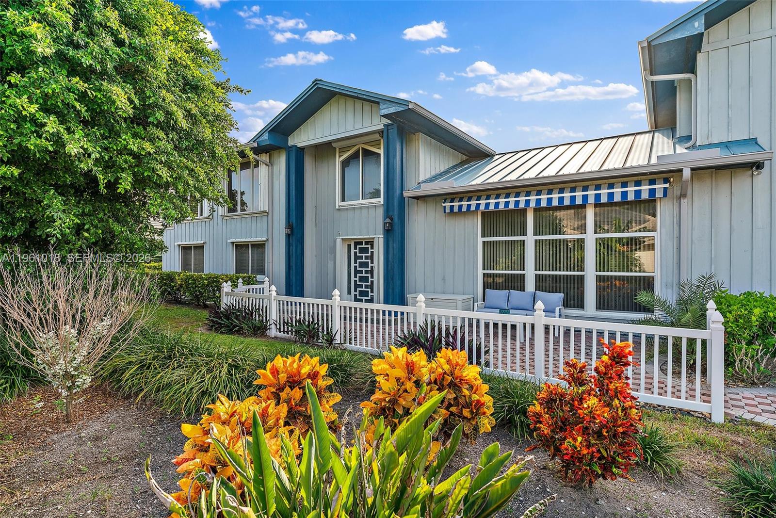 219 Colony Rd, Jupiter Inlet Colony FL 33469