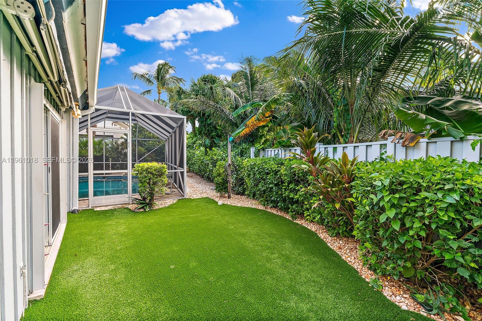 219 Colony Rd, Jupiter Inlet Colony FL 33469