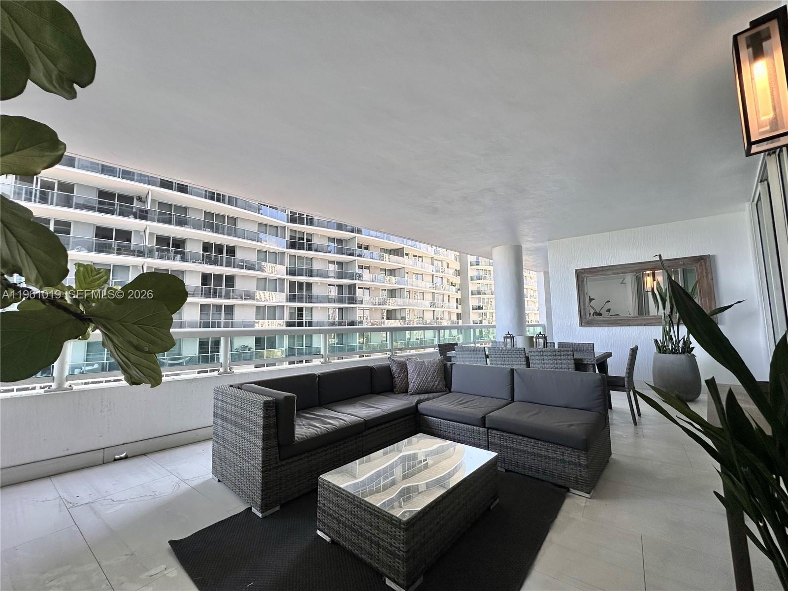 1800 N Bayshore Dr #812, Miami FL 33132