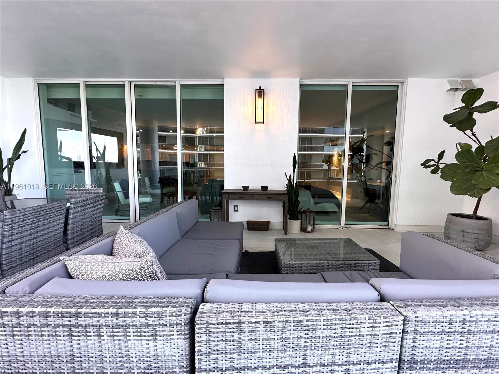 1800 N Bayshore Dr #812, Miami FL 33132