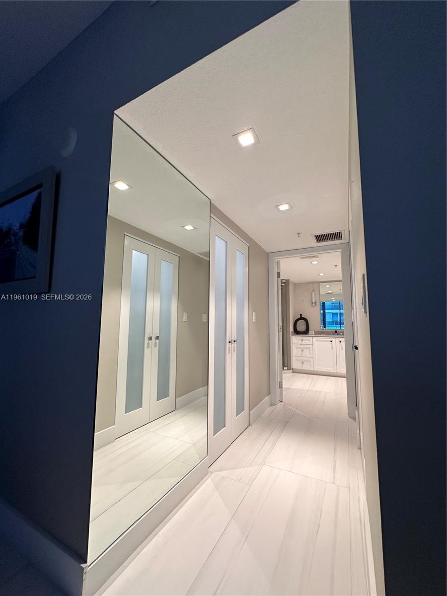 1800 N Bayshore Dr #812, Miami FL 33132