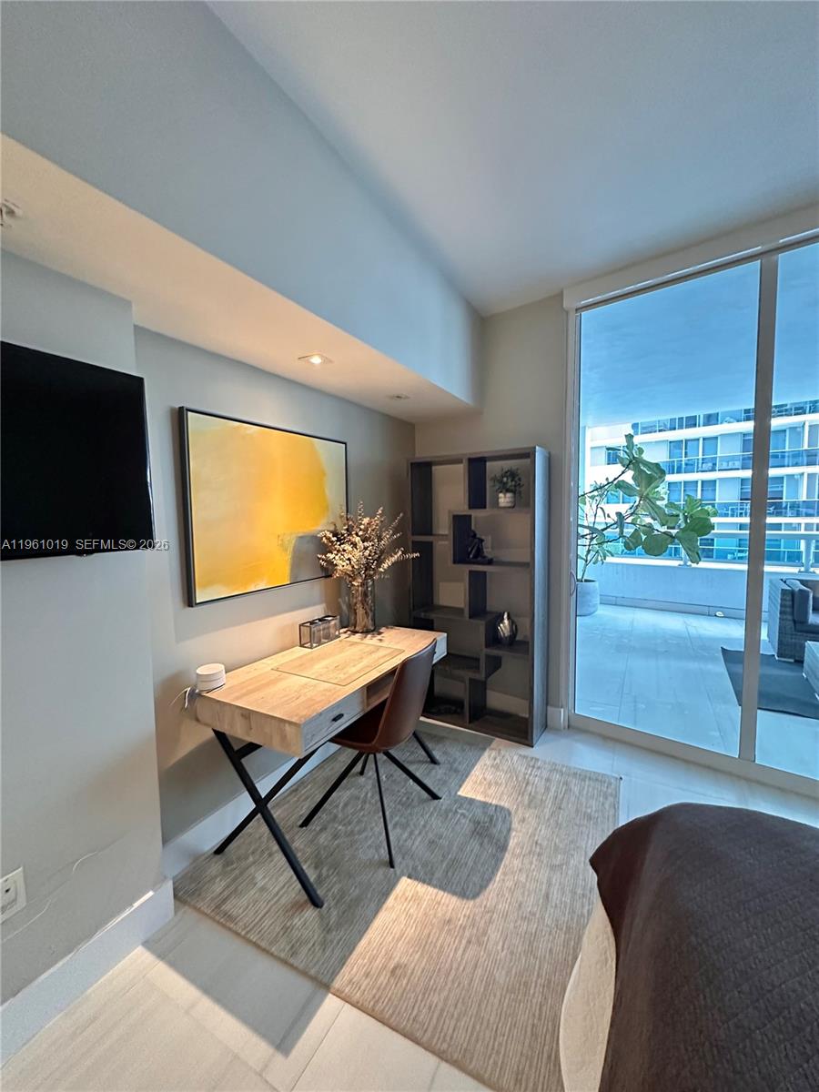 1800 N Bayshore Dr #812, Miami FL 33132