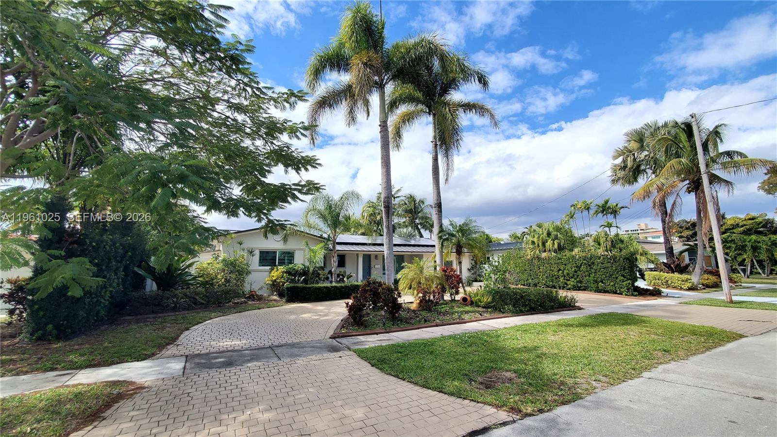 13000 Coronado Ln, North Miami FL 33181