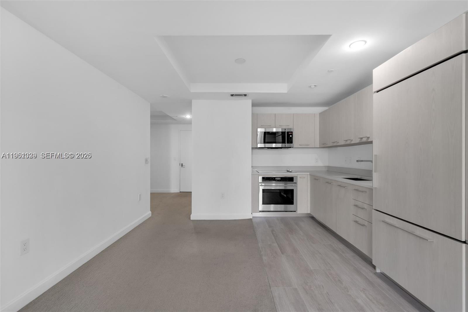 45 SW 9th St #2204, Miami FL 33130