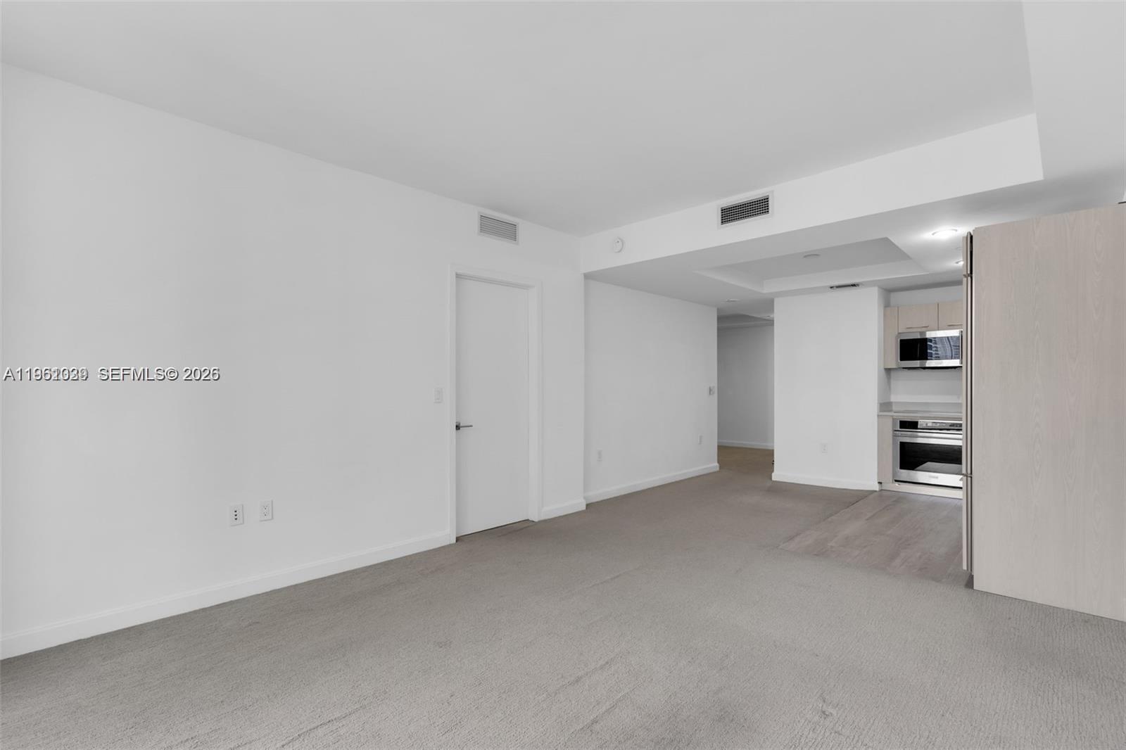 45 SW 9th St #2204, Miami FL 33130