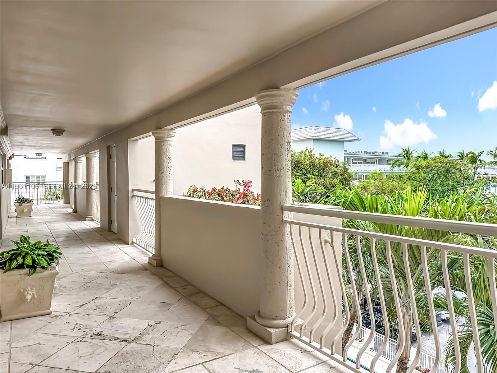 1710 S Ocean Ln #404, Fort Lauderdale FL 33316