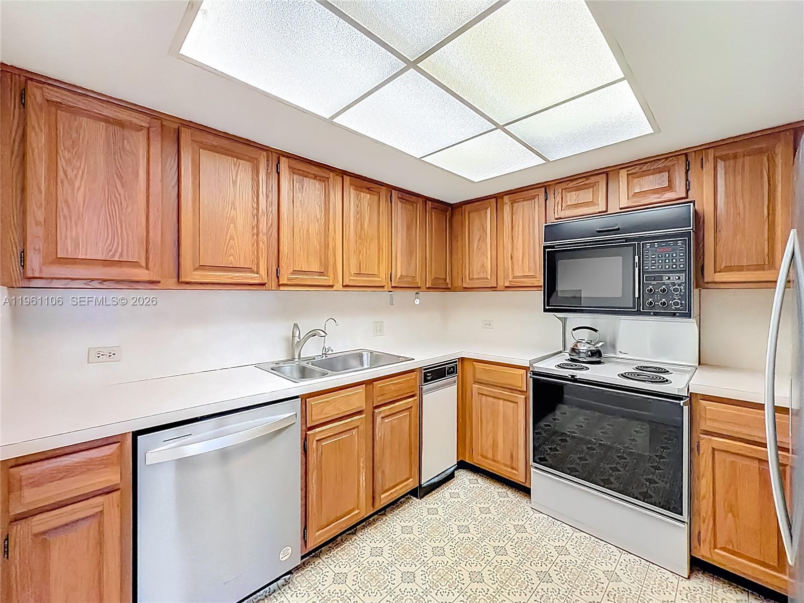 1710 S Ocean Ln #404, Fort Lauderdale FL 33316
