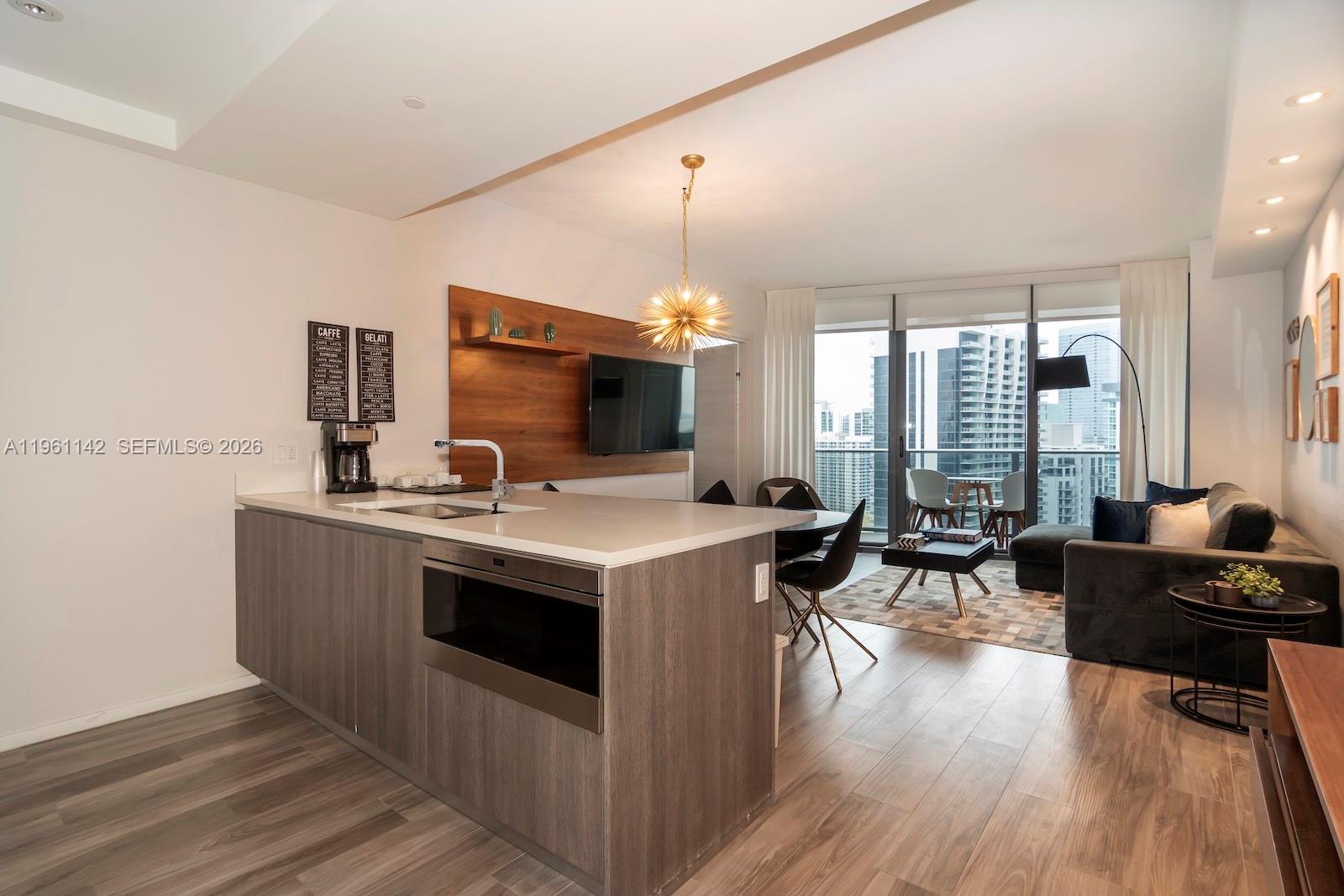 801 S Miami Ave #3803, Miami FL 33130