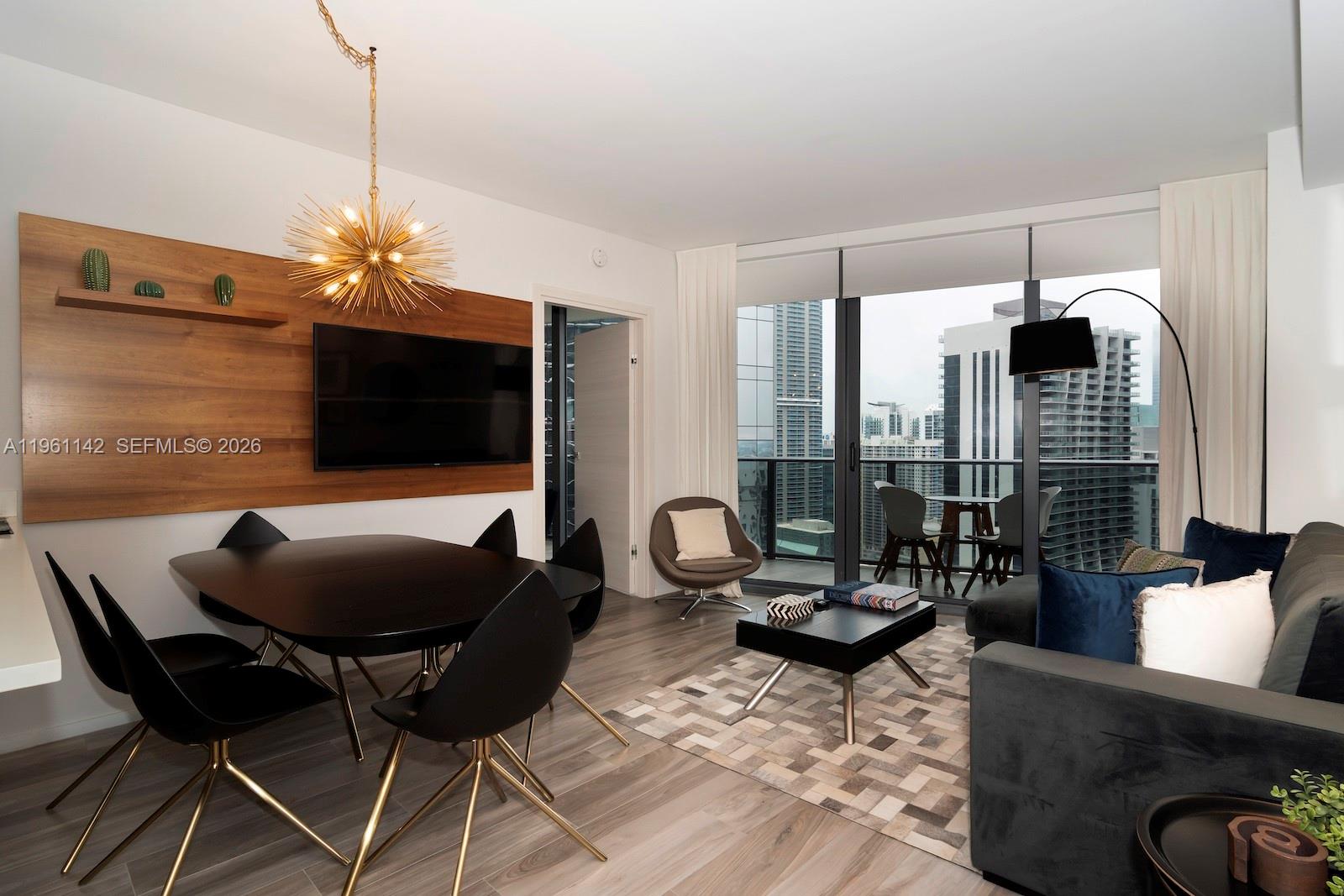 801 S Miami Ave #3803, Miami FL 33130