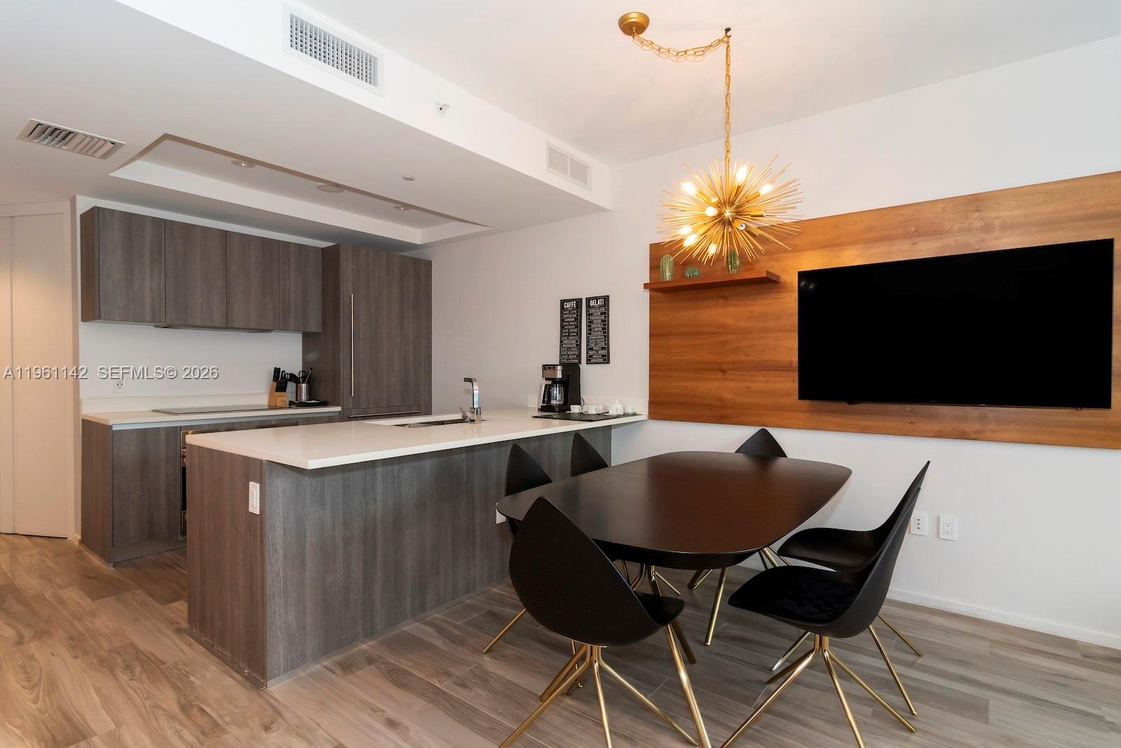801 S Miami Ave #3803, Miami FL 33130