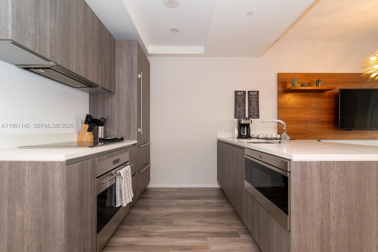 801 S Miami Ave #3803, Miami FL 33130