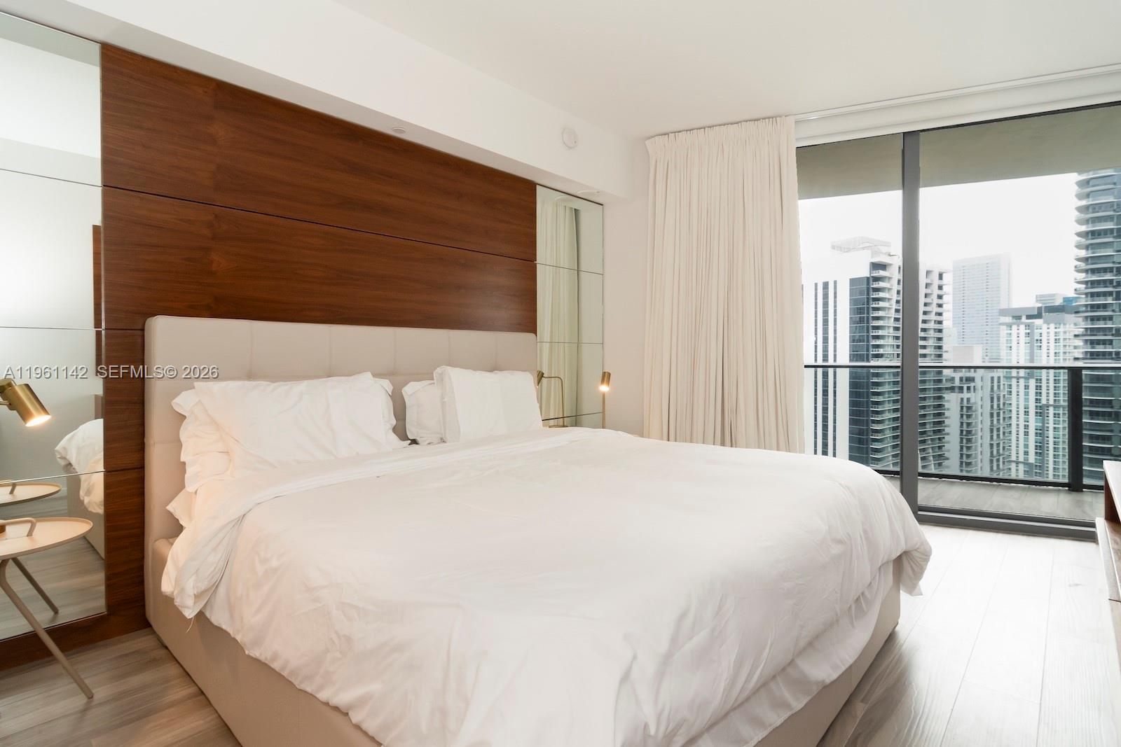 801 S Miami Ave #3803, Miami FL 33130