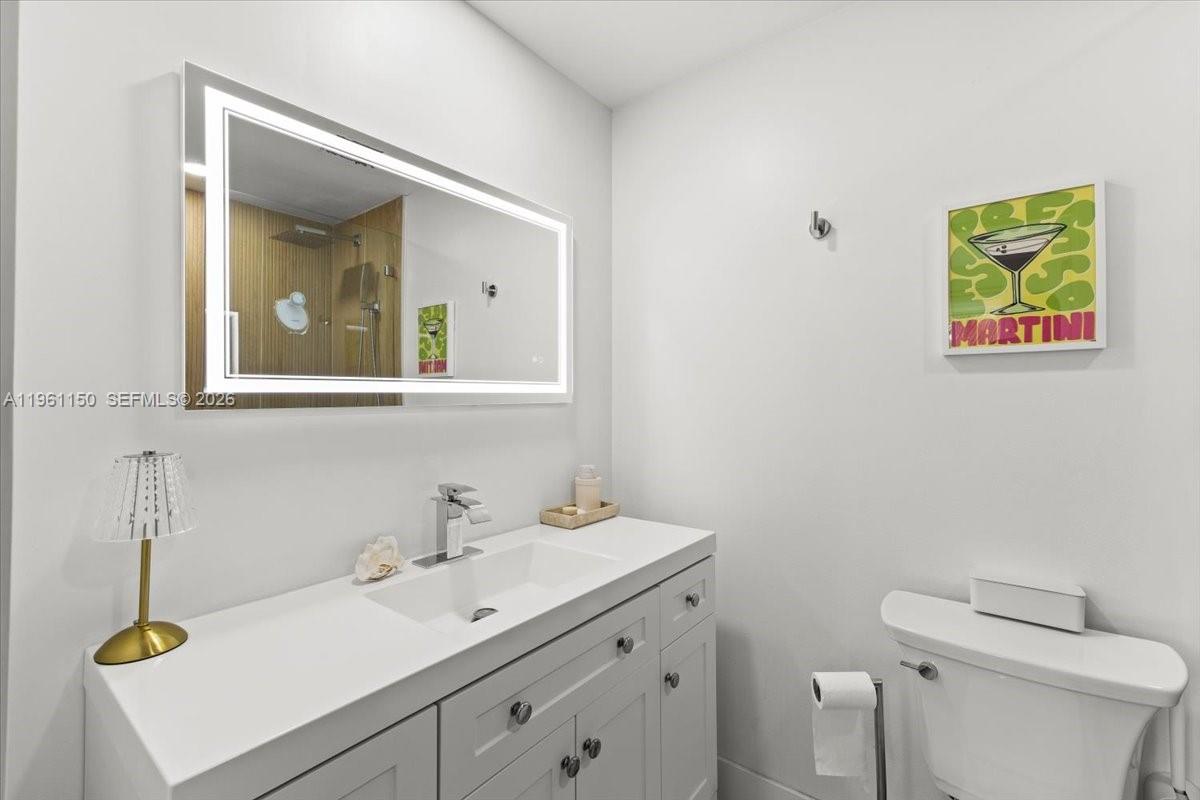 12 Whitehead Cir, Weston FL 33326