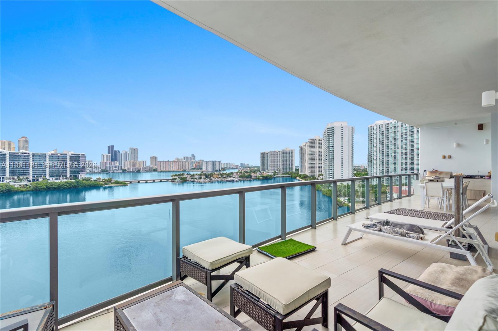 3300 NE 188th St #LPH16, Aventura FL 33180