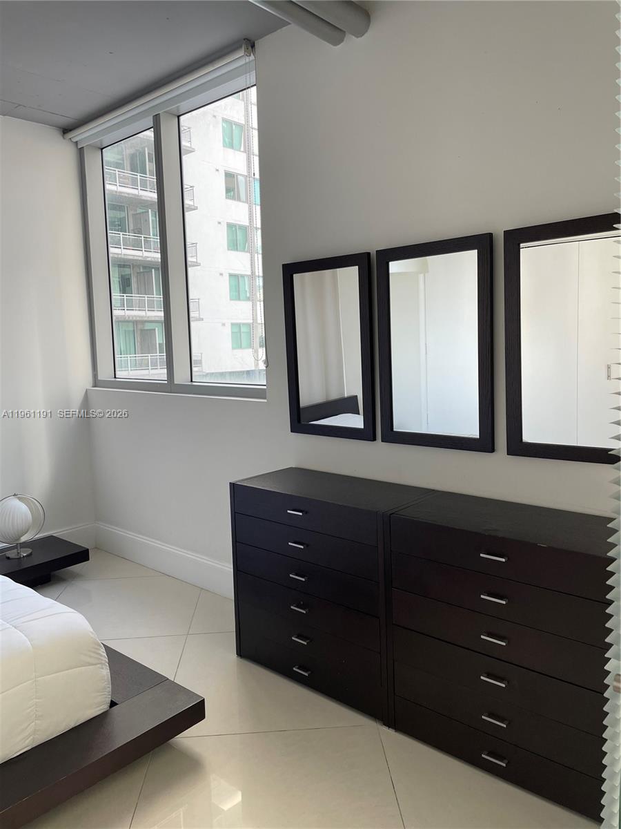 690 SW 1st Ct #1021, Miami FL 33130