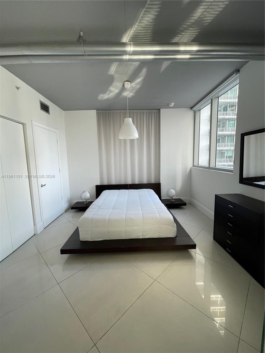 690 SW 1st Ct #1021, Miami FL 33130
