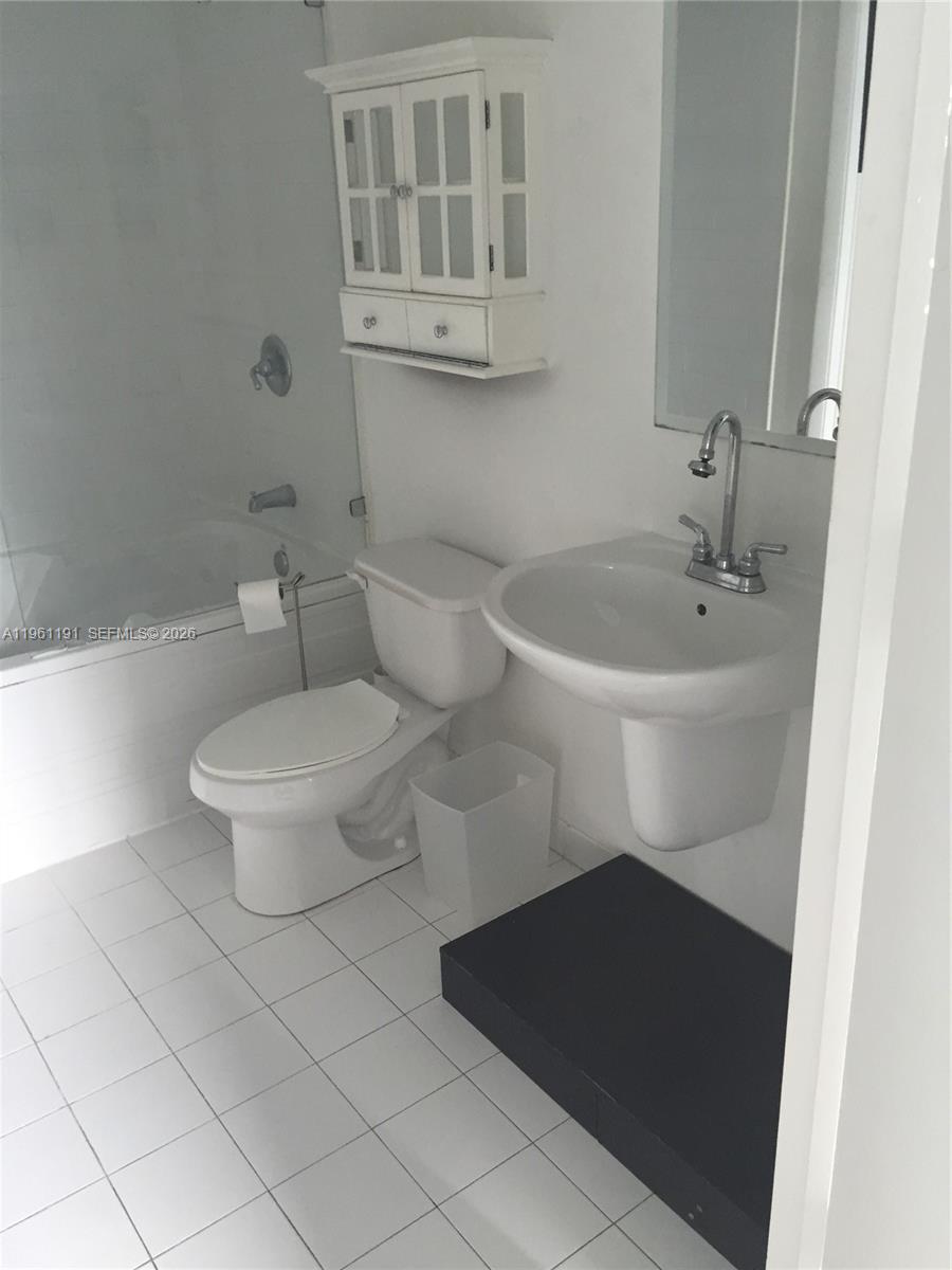 690 SW 1st Ct #1021, Miami FL 33130
